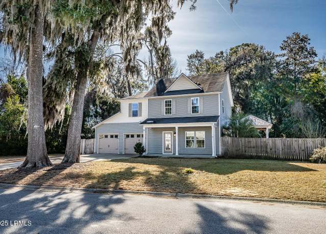 Property at 10 Kaminsky Ln, Beaufort, SC 29906, 3 beds, 2.5 baths