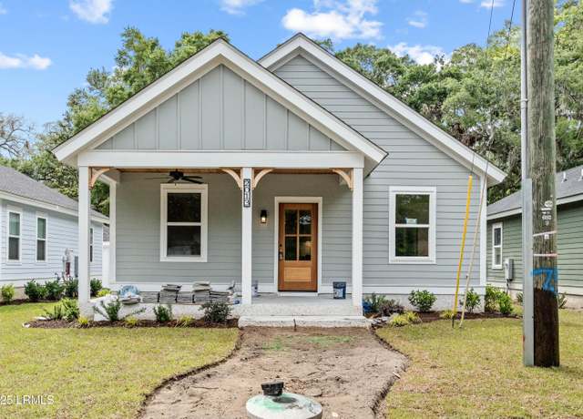 Property at 2013 Lafayette St, Beaufort, SC 29902, 3 beds, 2 baths