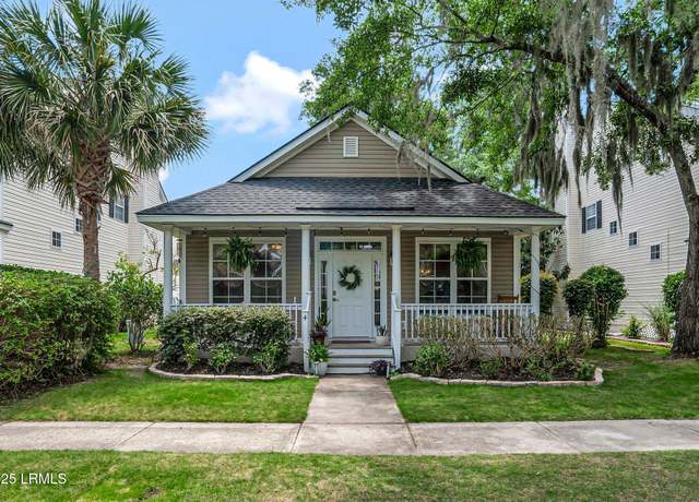 Property at 4 Savile Ave, Bluffton, SC 29910, 3 beds, 2 baths