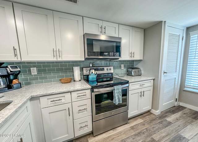 Property at 4 Cedar Reef Dr Unit B204, Harbor Island, SC 29920, 2 beds, 2.5 baths