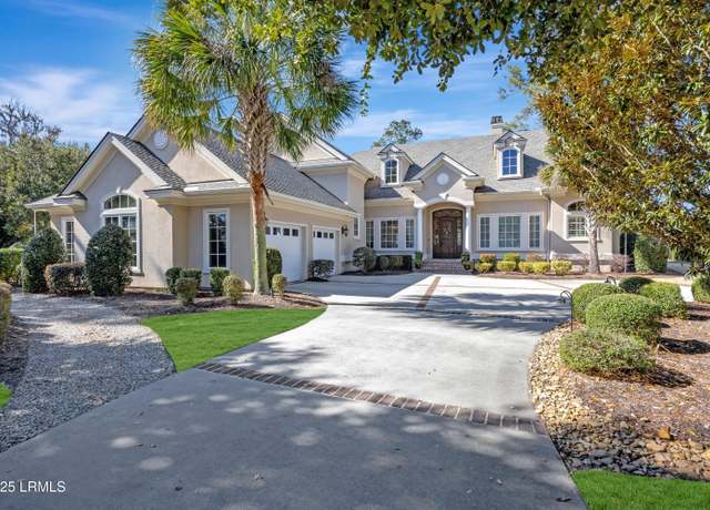 Property at 22 Lexington Dr, Bluffton, SC 29910, 4 beds, 4.5 baths