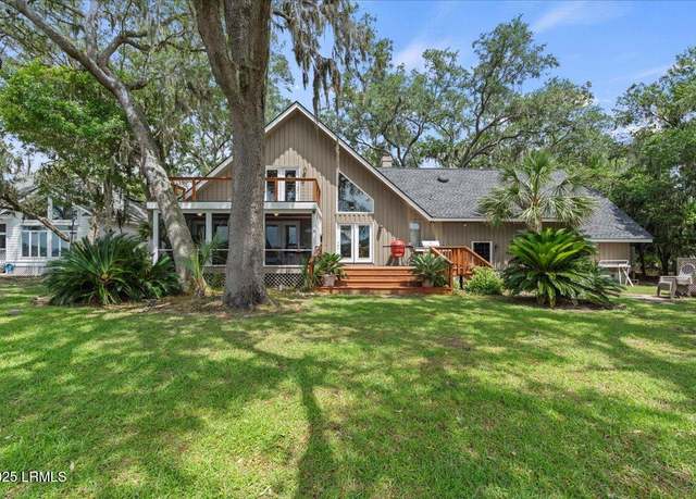 Property at 6 Broomfield Ln, Beaufort, SC 29907, 4 beds, 4 baths
