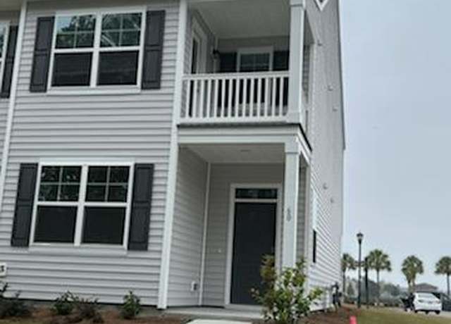 Property at 60 Slater St, Bluffton, SC 29909, 4 beds, 3.5 baths