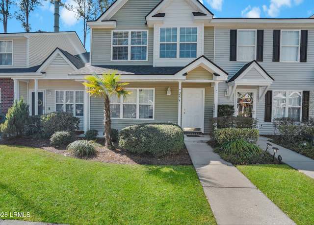 Property at 254 West Sq, Bluffton, SC 29910, 3 beds, 2.5 baths