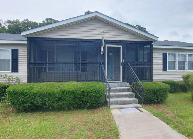 Property at 160 Yemassee Hwy, Yemassee, SC 29945, 3 beds, 2.5 baths