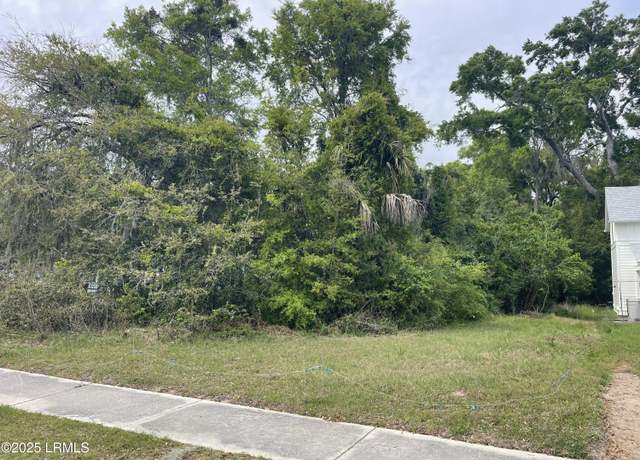 Property at 1705 Duke St, Beaufort, SC 29902