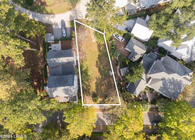 Property at 5 Bishop Rd, Beaufort, SC 29906
