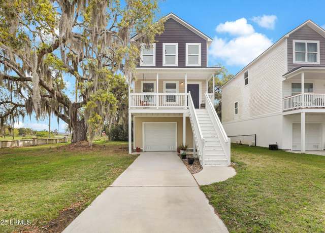 Property at 101 Palmetto Breeze Cir, Beaufort, SC 29907, 3 beds, 2.5 baths