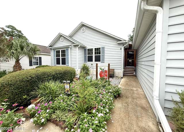Property at 10 Wateree Ct, Beaufort, SC 29902, 3 beds, 2 baths
