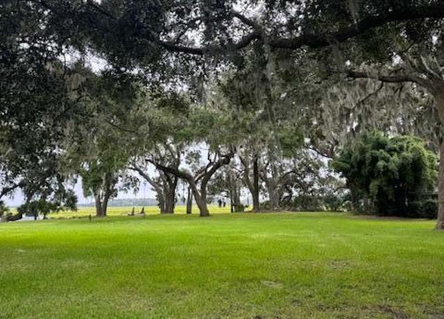 Property at 220 Distant Island Dr, Beaufort, SC 29907