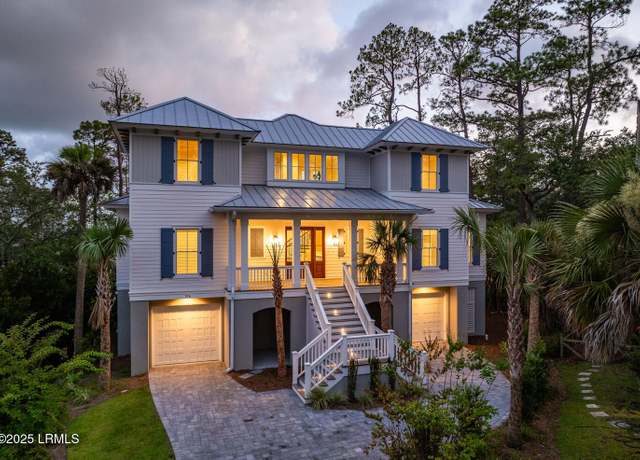 Property at 106 Sunset Ct, Beaufort, SC 29902, 4 beds, 2.5 baths