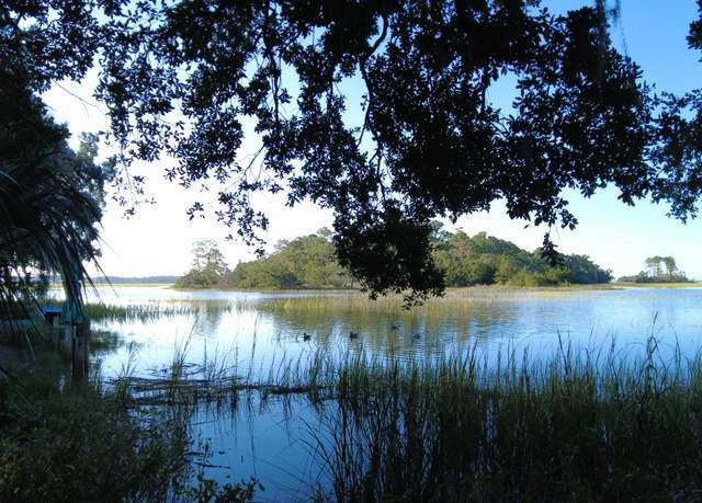 Property at 506 Broad River Dr, Beaufort, SC 29906