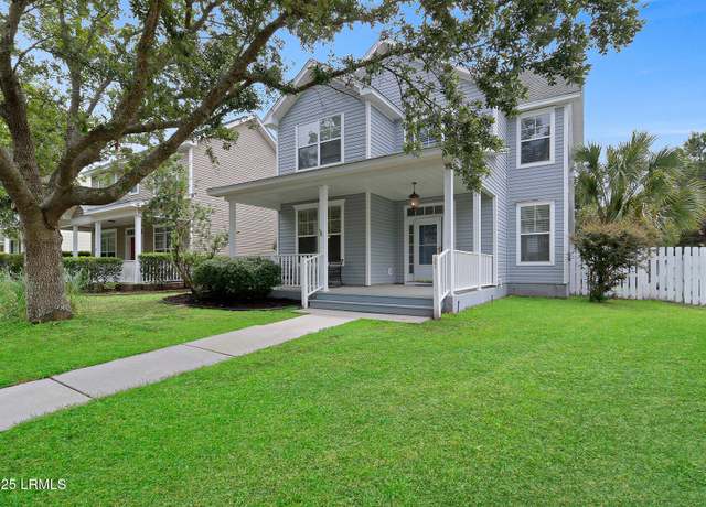 Property at 37 4th Ave, Bluffton, SC 29910, 3 beds, 2.5 baths