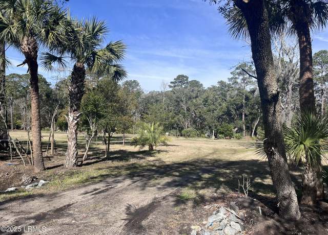 Property at 48 Meadowbrook Dr S, Beaufort, SC 29907