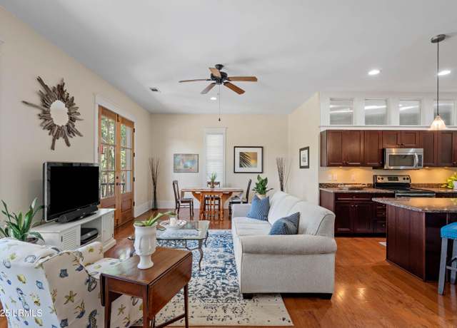 Property at 150 Cherokee Farms Rd Unit 2a, Beaufort, SC 29906, 2 beds, 2 baths