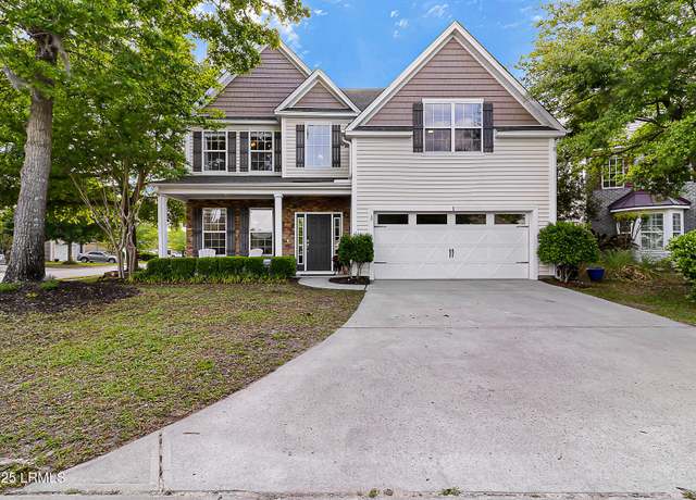 Property at 1 Prater Creek Cir, Bluffton, SC 29909, 5 beds, 3 baths