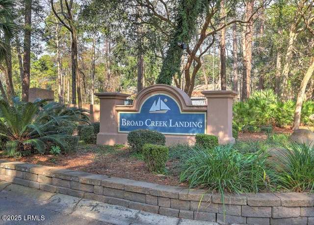 Property at 5 Three Mast Ln, Hilton Head Island, SC 29928, 3 beds, 2 baths