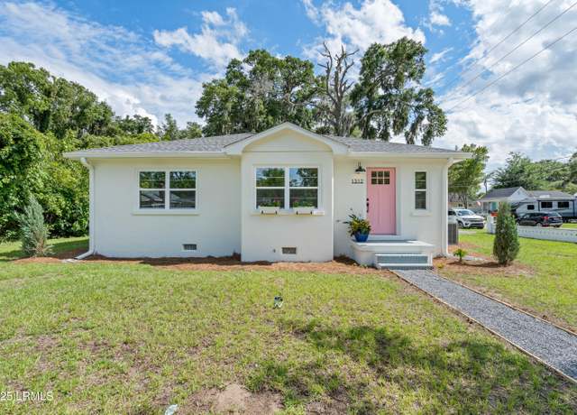 Property at 1312 Congress St, Beaufort, SC 29902, 2 beds, 1 bath