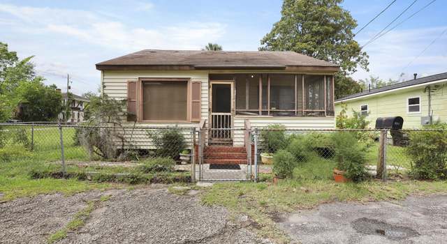 Photo of 807 Congress St, Beaufort, SC 29902