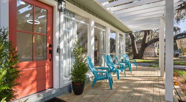 Photo of 1105 Emmons St, Beaufort, SC 29902