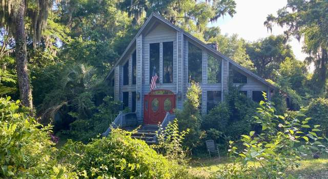 Photo of 205 Stuart Town Rd, Beaufort, SC 29902