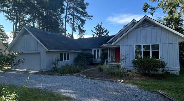 Photo of 11 Sheridan Rd, Beaufort, SC 29907