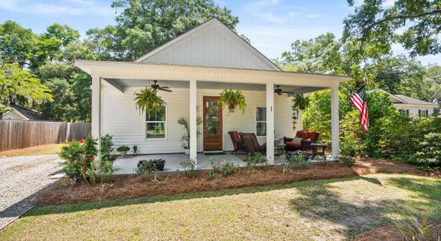 Photo of 1 William St, Beaufort, SC 29907