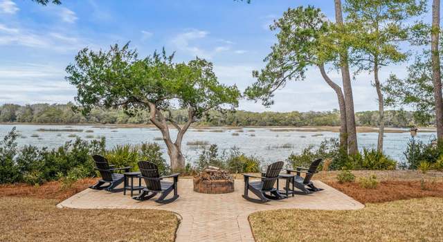 Photo of 39 Ridge Rd, Beaufort, SC 29907