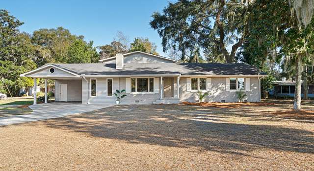 Photo of 2005 Broad River Dr, Beaufort, SC 29906