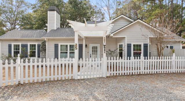 Photo of 25 Barnwell Dr, Beaufort, SC 29907