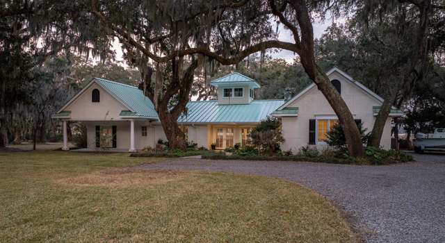 Photo of 156 Spanish Point Dr, Beaufort, SC 29902