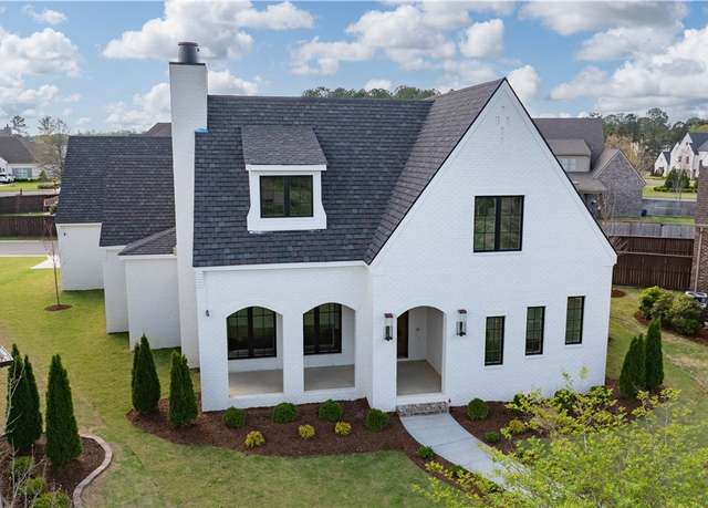 Property at 6075 Shrewsbury Ln, Tuscaloosa, AL 35406, 4 beds, 4.5 baths