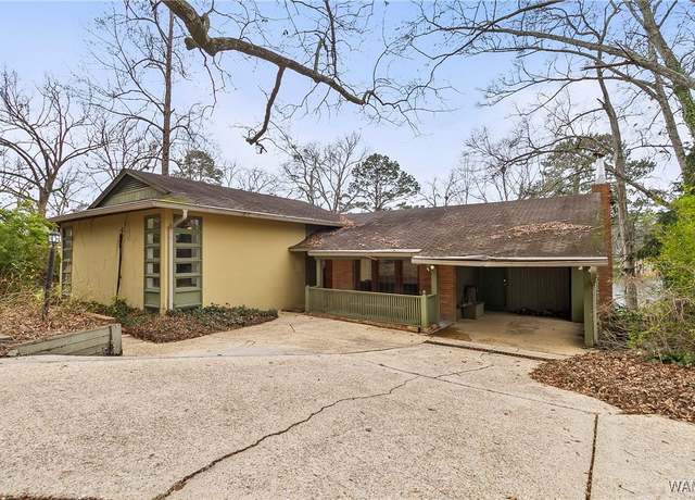 Property at 4702 Northwood Lake Dr E, Northport, AL 35473, 4 beds, 2.5 baths