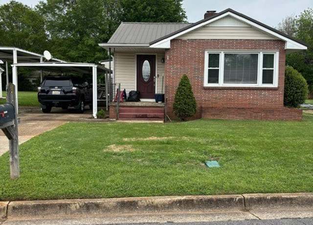 Property at 2505 Harrison St, Tuscaloosa, AL 35401, 3 beds, 2 baths