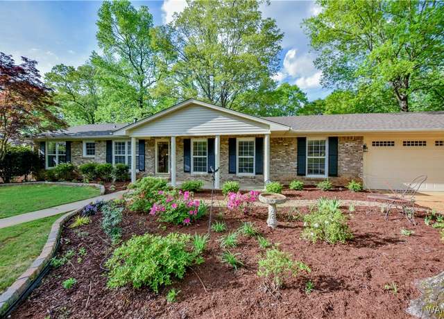 Property at 2900 14th St E, Tuscaloosa, AL 35404, 5 beds, 3 baths