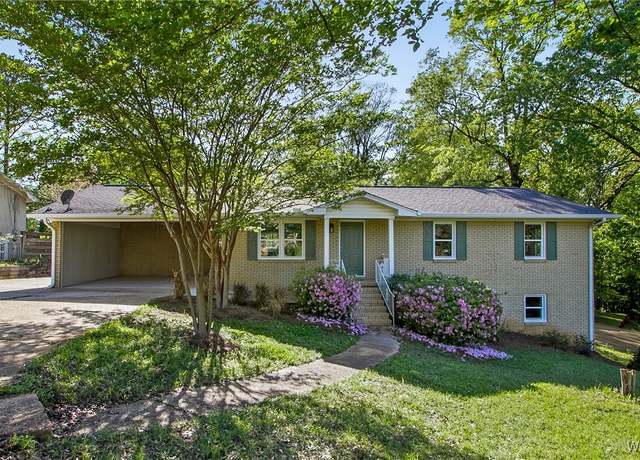 Property at 62 Bellview Dr, Tuscaloosa, AL 35405, 4 beds, 3 baths