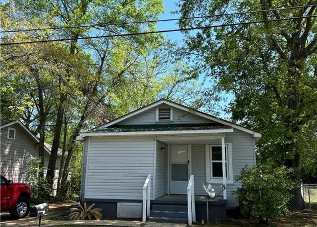 Property at 2511 11th Ct, Tuscaloosa, AL 35401, 2 beds, 2 baths