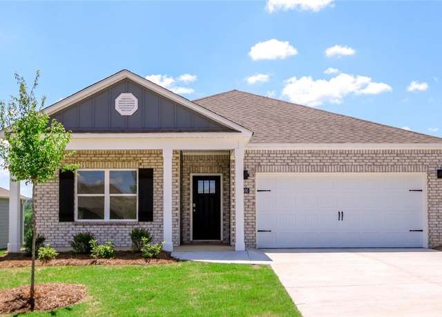 Property at 9405 Parkway Gardens Loop, Tuscaloosa, AL 35405, 4 beds, 2 baths
