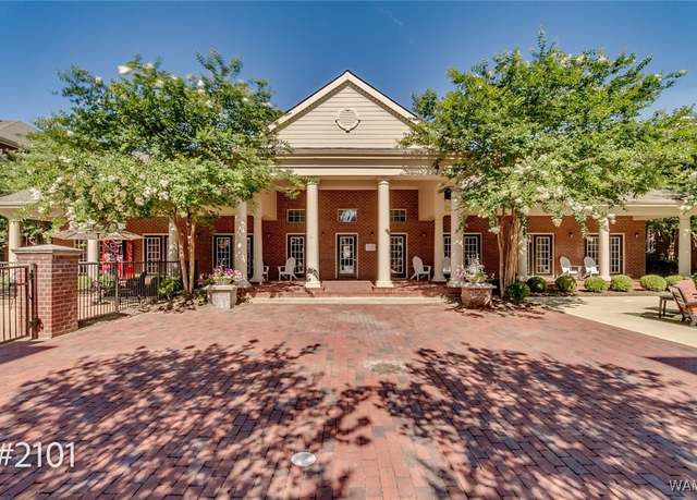 Property at 1901 5th Ave E #2101, Tuscaloosa, AL 35401, 2 beds, 2 baths