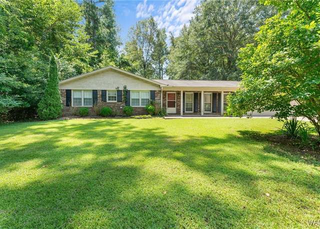Property at 3013 Paddlecreek Ln, Northport, AL 35473, 3 beds, 2 baths