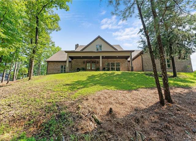 Property at 11760 High Cliff Dr, Northport, AL 35475, 4 beds, 3.5 baths