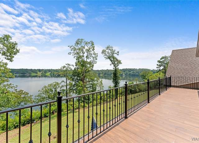 Property at 11760 High Cliff Dr, Northport, AL 35475, 4 beds, 3.5 baths