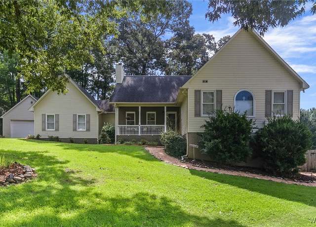 Property at 1201 56th Ct, Northport, AL 35473, 5 beds, 4.5 baths