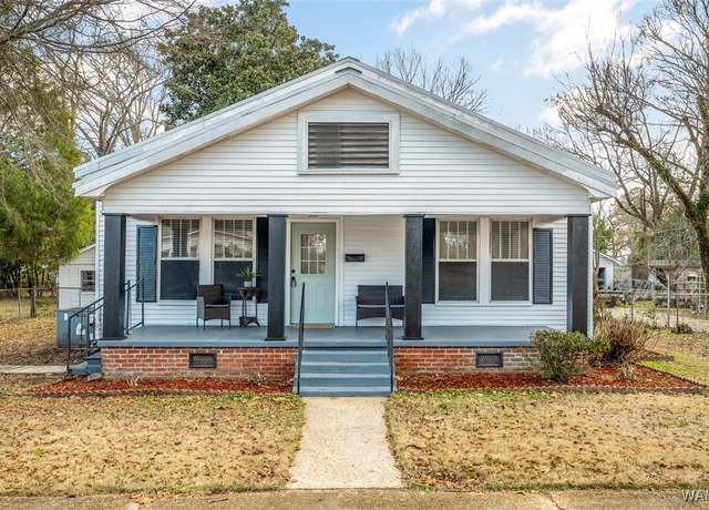 Property at 332 5th St NE, Fayette, AL 35555, 2 beds, 2 baths