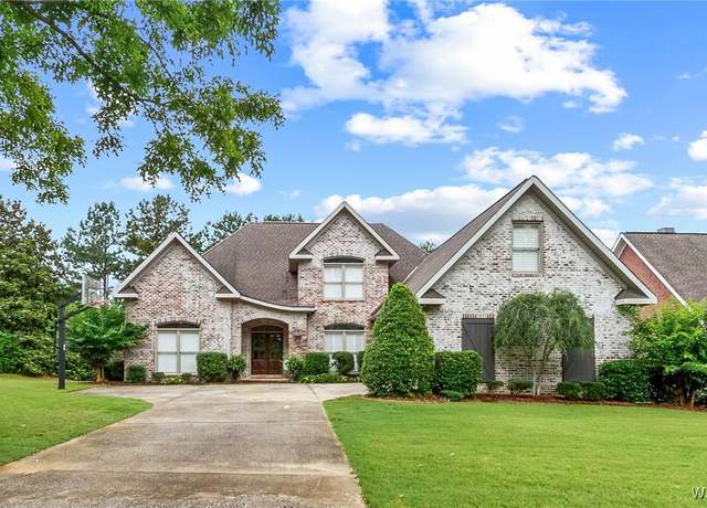 Property at 2940 Lake Crest Dr, Tuscaloosa, AL 35406, 5 beds, 4 baths