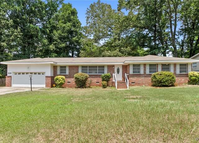 Property at 3528 12th St E, Tuscaloosa, AL 35404, 3 beds, 2 baths