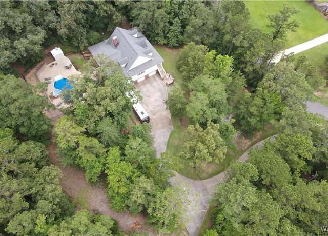 Property at 11495 Live Oak Dr, Tuscaloosa, AL 35405, 5 beds, 3.5 baths