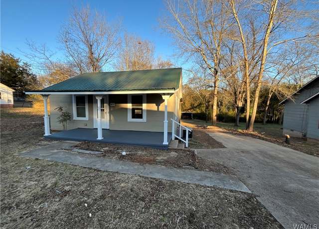 Property at 604 1st St NE, Aliceville, AL 35442, 3 beds, 2 baths