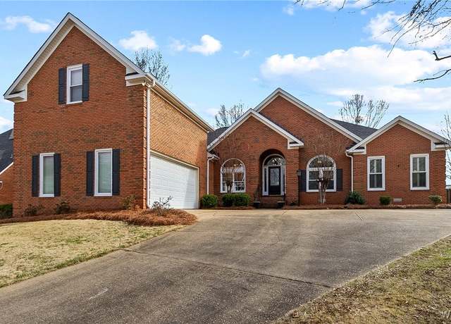 Property at 3807 Gaineswood Ln, Tuscaloosa, AL 35406, 5 beds, 2.5 baths