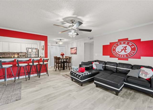 Property at 120 15th St #307, Tuscaloosa, AL 35401, 2 beds, 2 baths